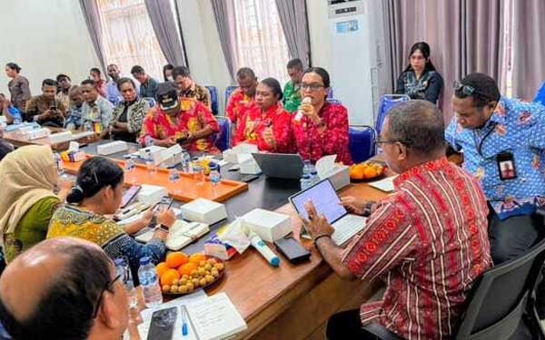 Merlyn Temorubun Administrasi Pertanahan