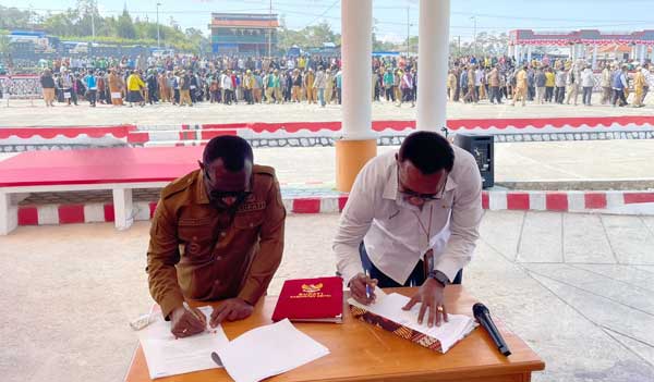 PLN Pemkab Deiyai Hibah Tanah3