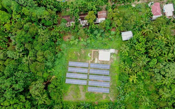 Terangi 128 Desa di Pelosok Papua, PLN Wujudkan Keadilan Energi di Ujung Timur Indonesia 3 PLN Terangi 128 Desa di Pelosok Papua3