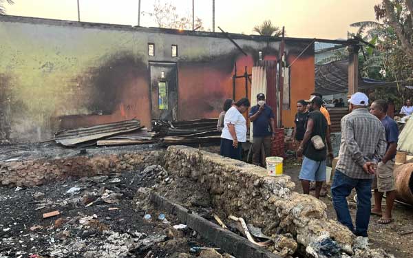 Tiga Rumah Terbakar di Malibela