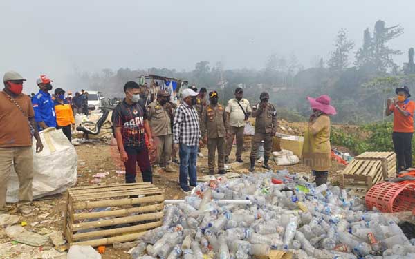 Walkot Sorong Tinjau TPA Srg Makbon3