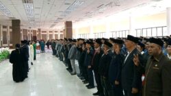 Bupati Tekankan Profesionalisme dan Sinergi Saat Melantik 361 Pejabat Pemkab Manokwari
