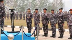 Koarmada III Berikan Penghargaan kepada KRI Teladan dan Prajurit Berprestasi
