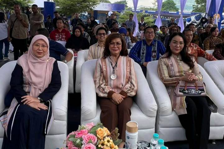 Lisa Wattimena di Festival Maluku Manggurebe 2026: Perluas Produk Lokal 8 snap 1791523043714