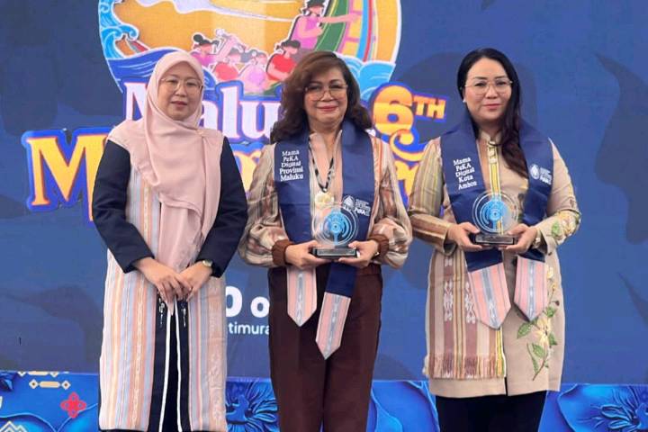Lisa Wattimena Dinobatkan sebagai Mama Peka Digital Kota Ambon 8 snap 1791530779689