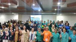 Lisa Wattimena Serahkan Bantuan untuk 63 Anak Stunting di Sirimau