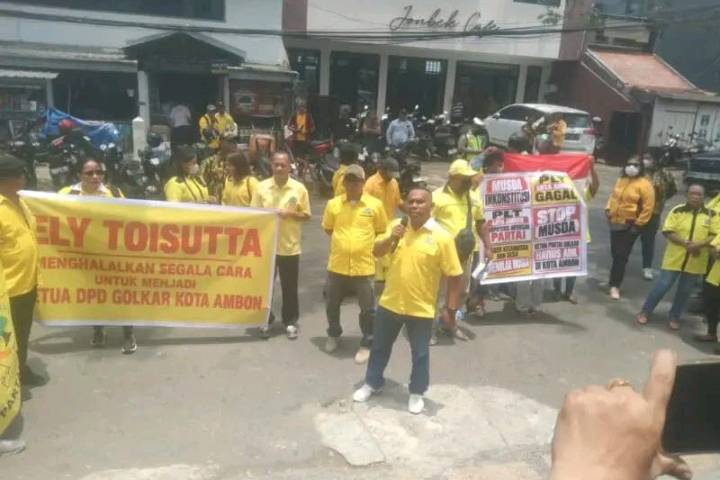 Lima Ketua Kecamatan Soroti Musda Golkar Ambon 9 snap 1791630685634